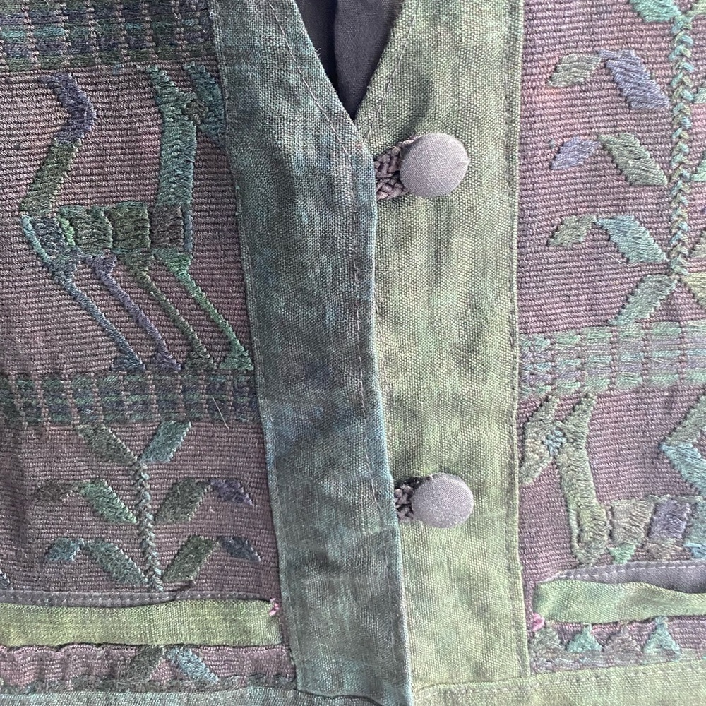 VINTAGE aztec design vest - Picture 3 of 5